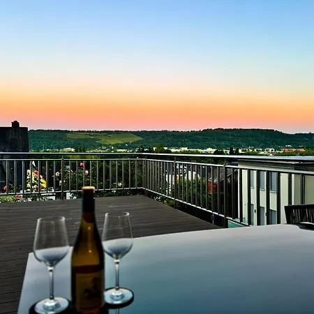 Jupas - Premium * Τρίερ